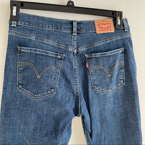 Levi's Size 8 Classic Straight Jeans. Excellent Like New Condition - Picture 8 of 10